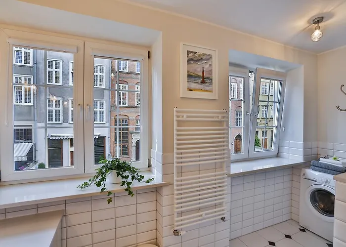 Apartament Bursztynowy Mariacka Old Town